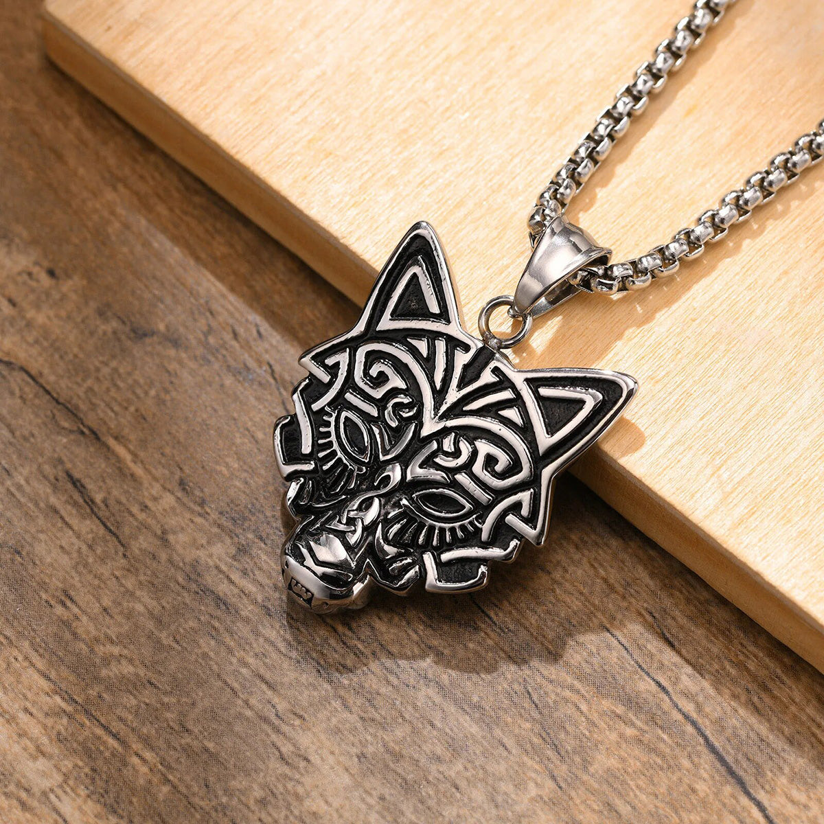 Viking - Rock Punk Wolf Head Necklaces for Men, Solid Stainless Steel Material Viking Animal Style Pendant